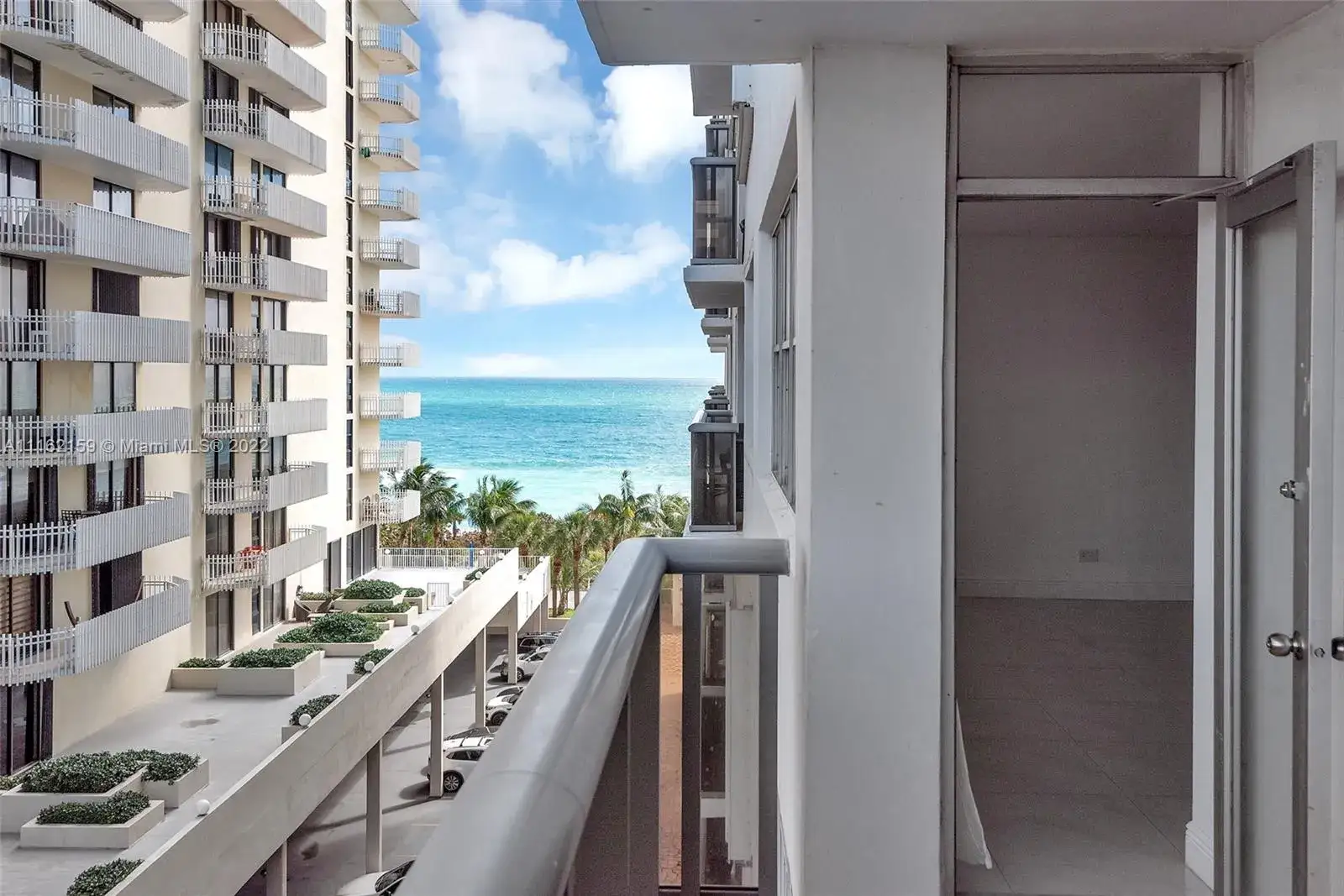 2 bedroom 2 bath Residential Lease for rent at 6039 Collins Ave # 709, Miami Beach FL 33140