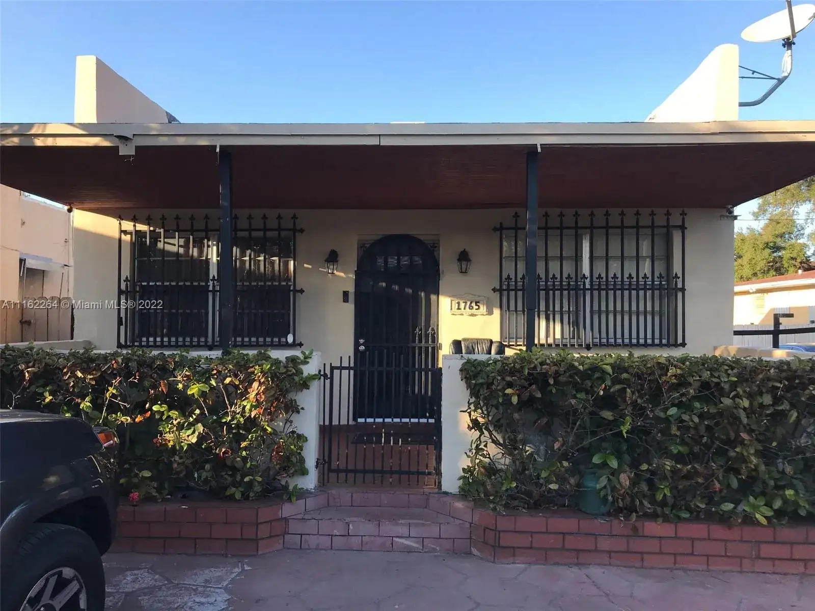 2 bedroom 1 bath Residential for sale at 1765 NW 5th St, Miami FL 33125
