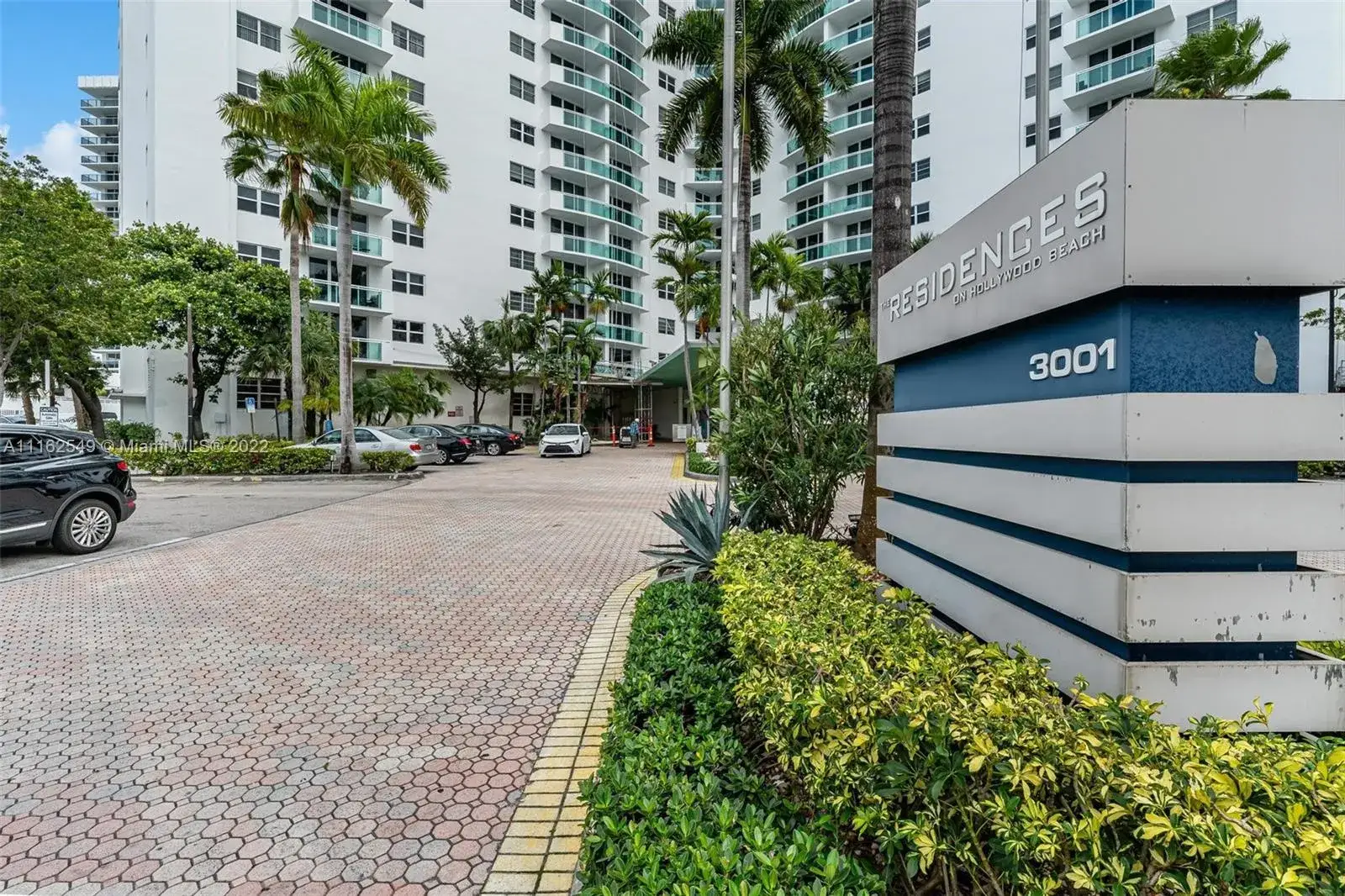1 bedroom 1 bath Residential Lease for rent at 3001 S Ocean Dr # 1037, Hollywood FL 33019