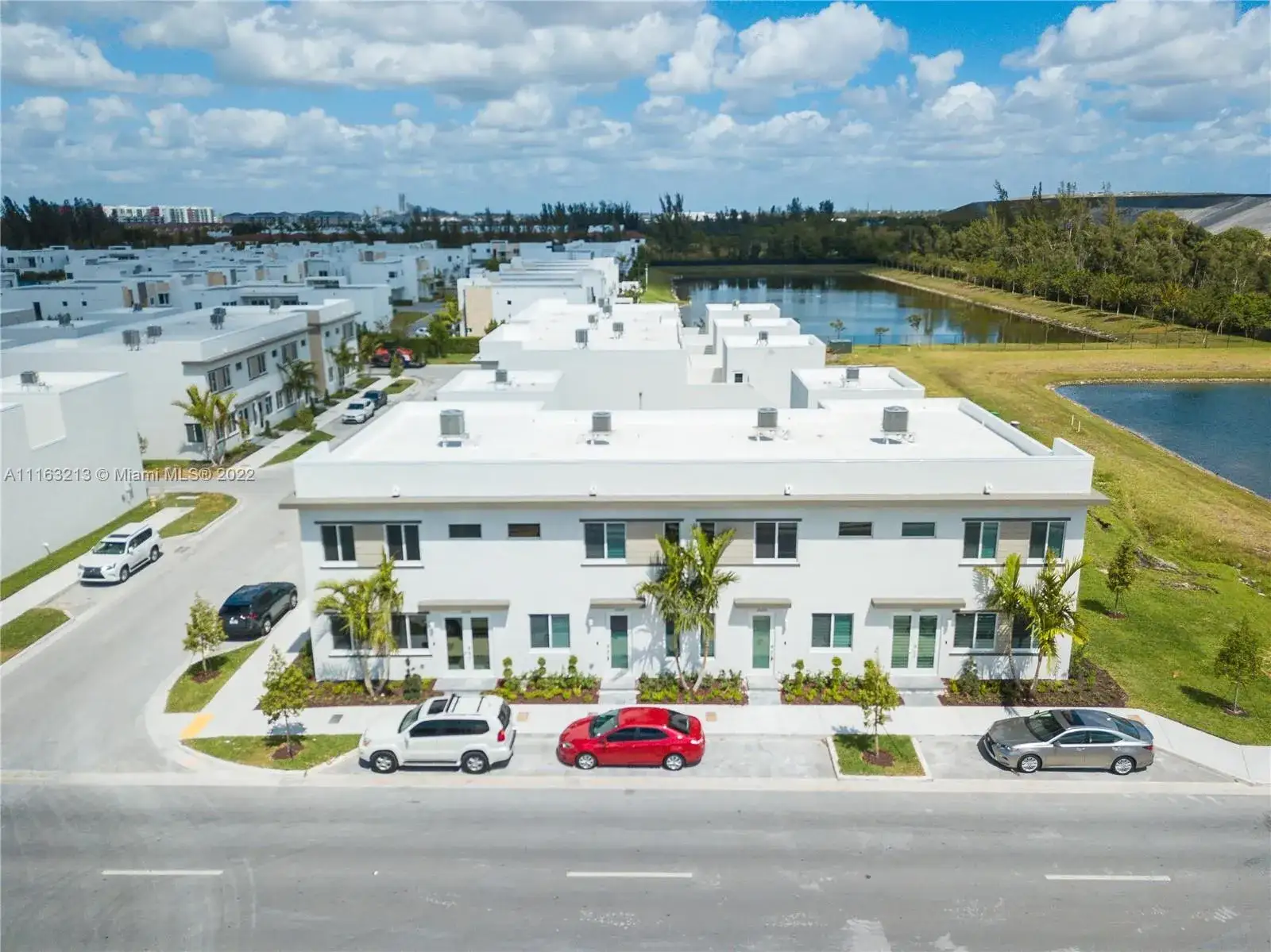 4 bedroom 3 bath Residential for sale at 10259 NW 66th St, Doral FL 33178