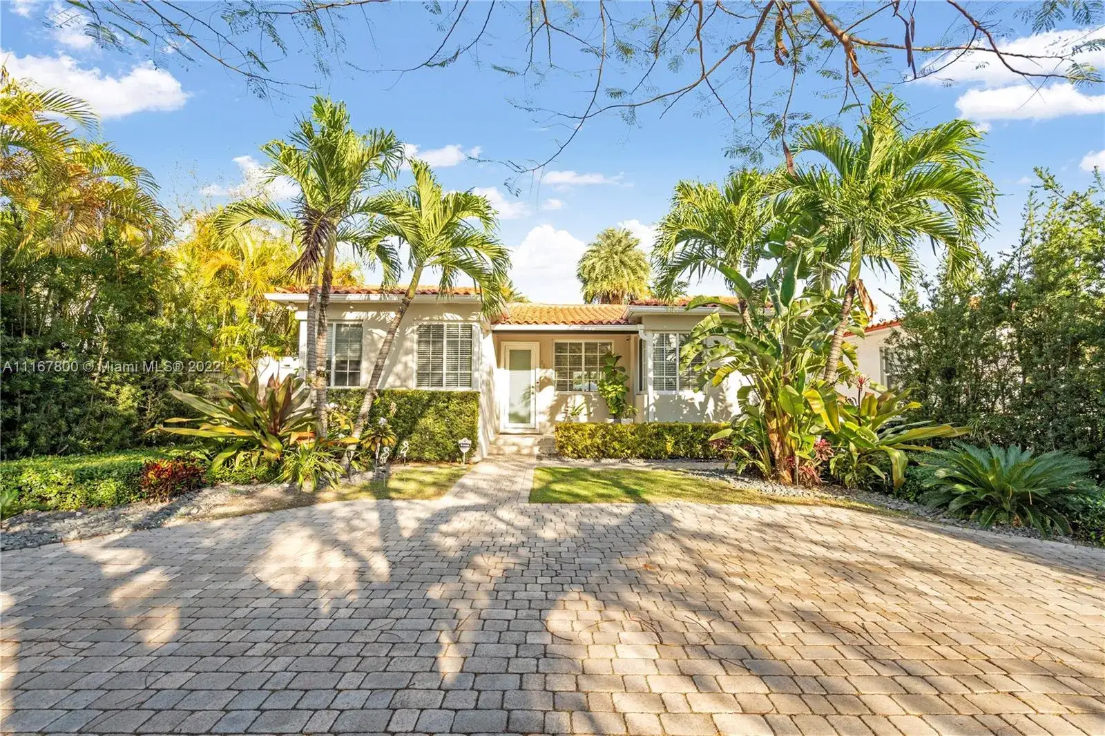 3 bedroom 2 bath Residential for sale at 1443 Lenox Ave, Miami Beach FL 33139
