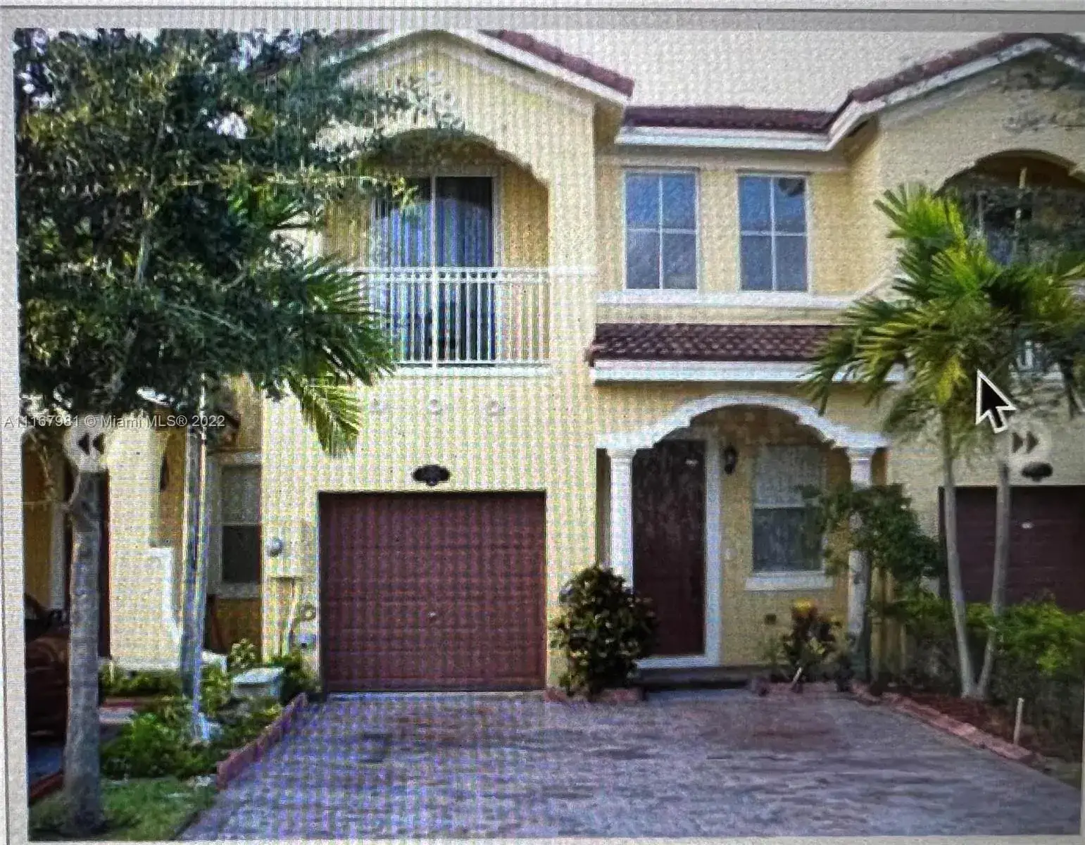 3 bedroom 3 bath Residential for sale at 14973 SW 8th Ter, Miami FL 33194