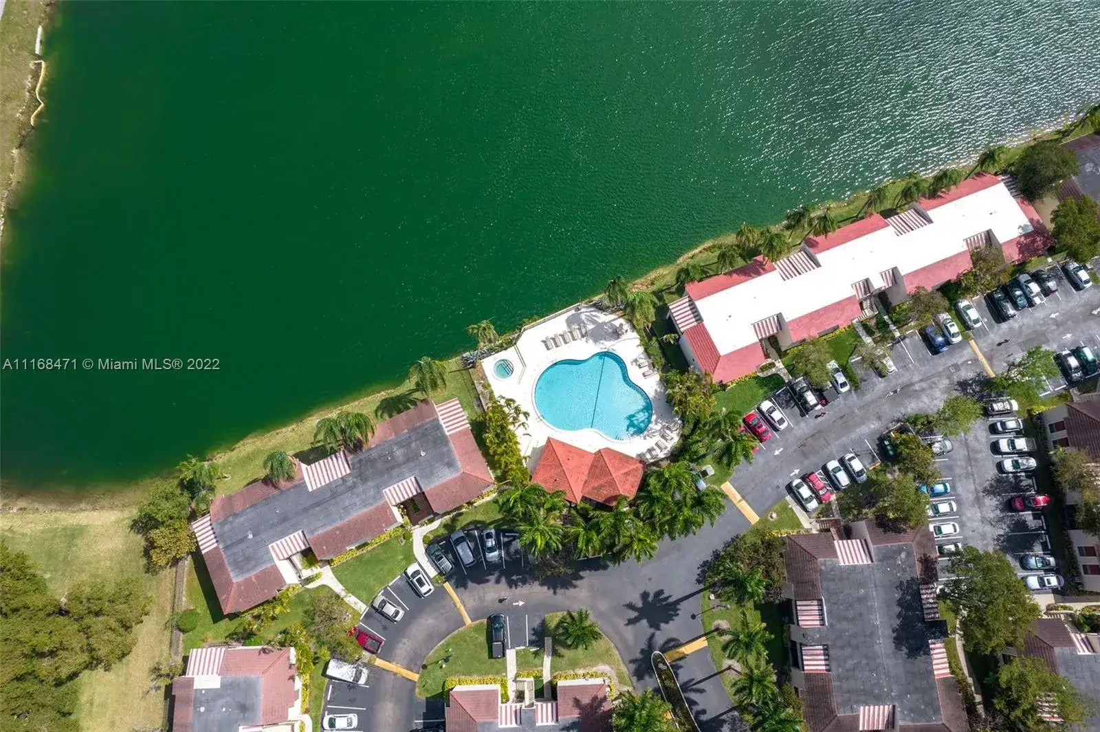 2 bedroom 2 bath Residential Lease for rent at 20300 NE 3rd Ct # 6, Miami FL 33179