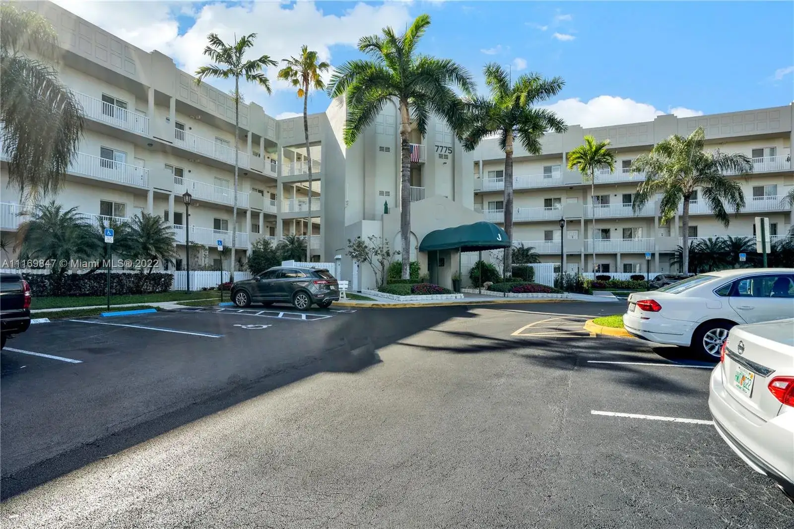 2 bedroom 2 bath Residential for sale at 7775 Southampton Ter # 310, Tamarac FL 33321