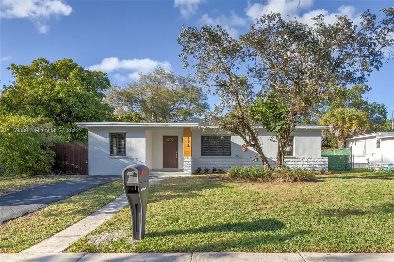 4 bedroom 2 bath Residential for sale at 1335 NE 133rd St, North Miami FL 33161