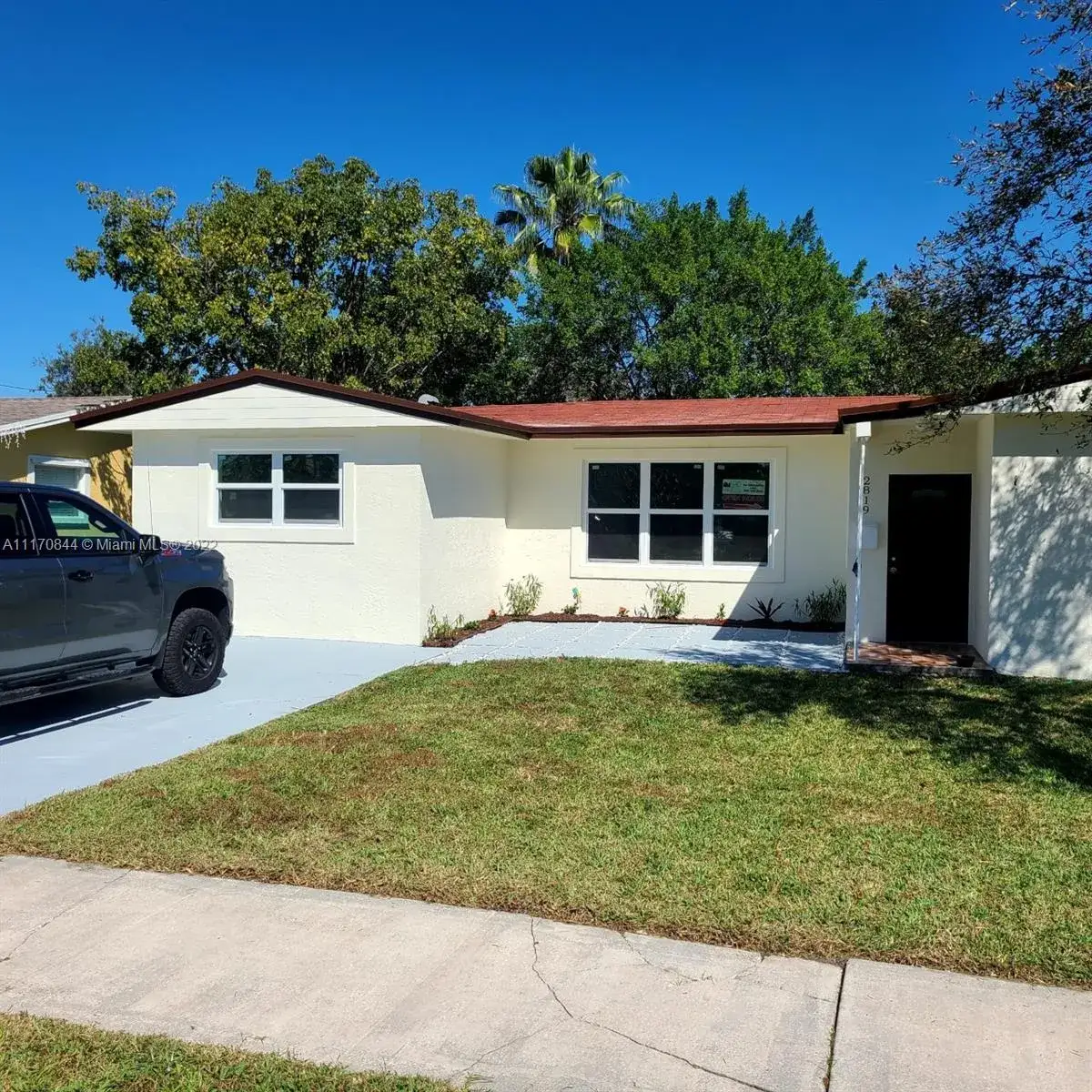 4 bedroom 3 bath Residential Lease for rent at 2819 Cleveland St, Hollywood FL 33020