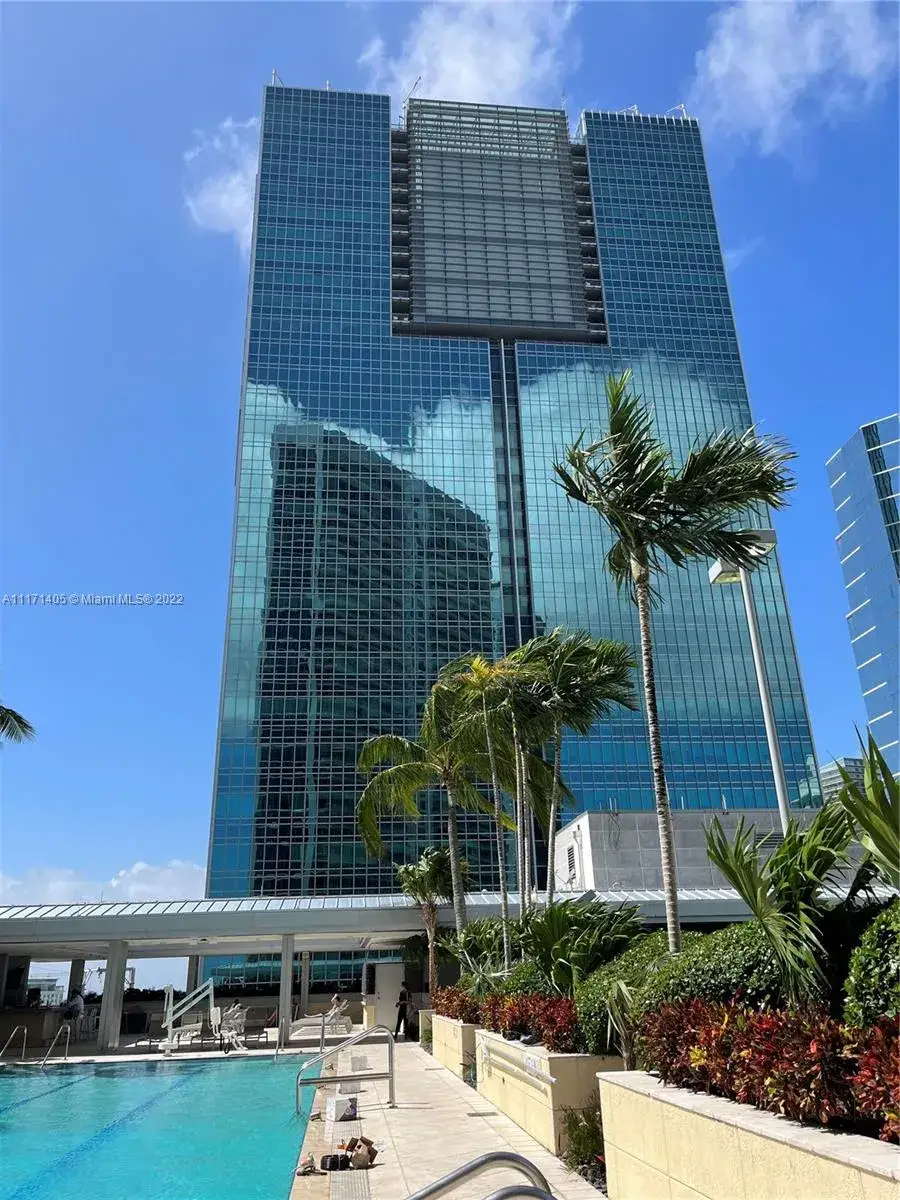 1 bedroom 1 bath Residential Lease for rent at 1395 Brickell Ave # 2802, Miami FL 33131