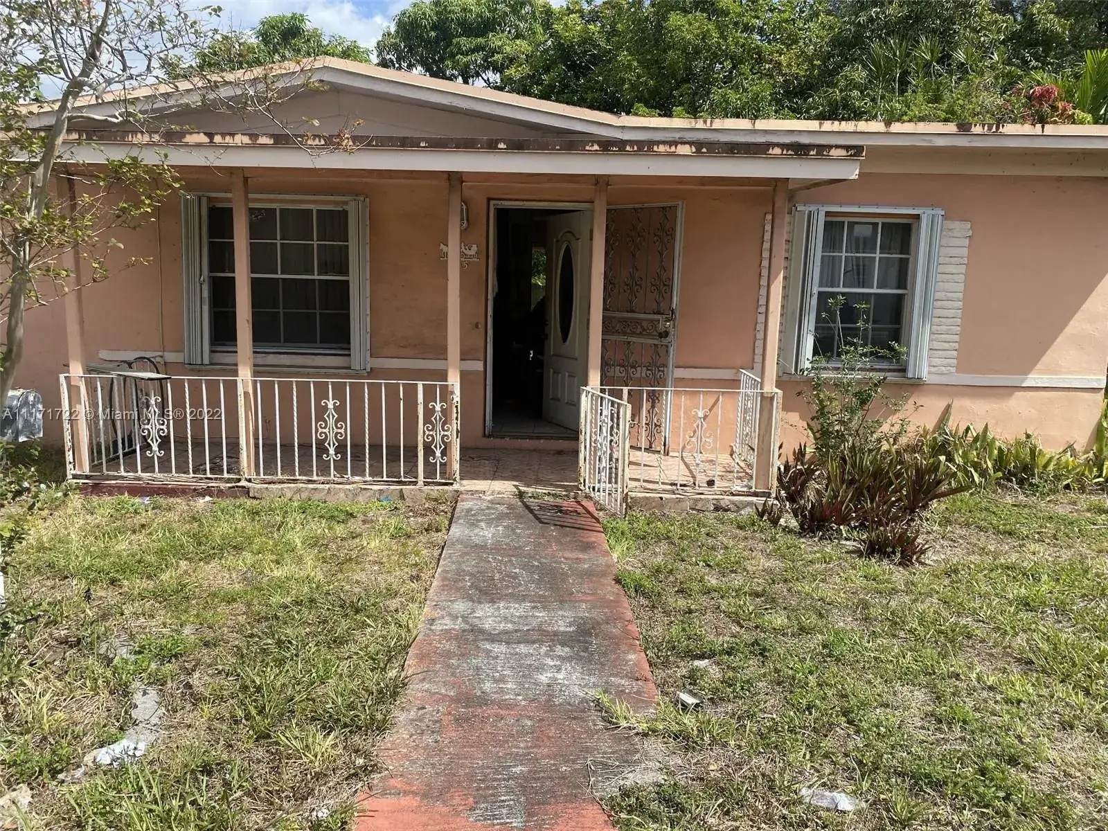 3 bedroom 2 bath Residential for sale at 265 NW 135th St, North Miami FL 33168