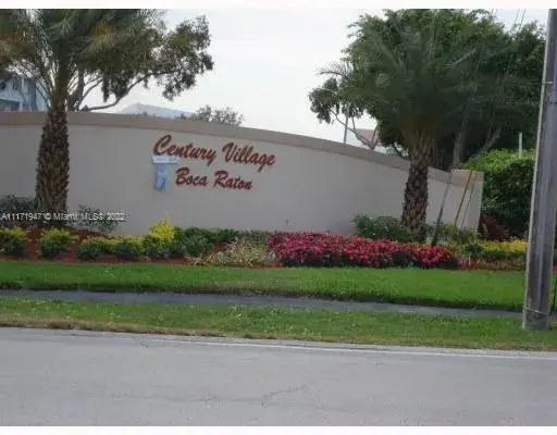 1 bedroom 1 bath Residential for sale at 568 N Mansfield  N # 568, Boca Raton FL 33434