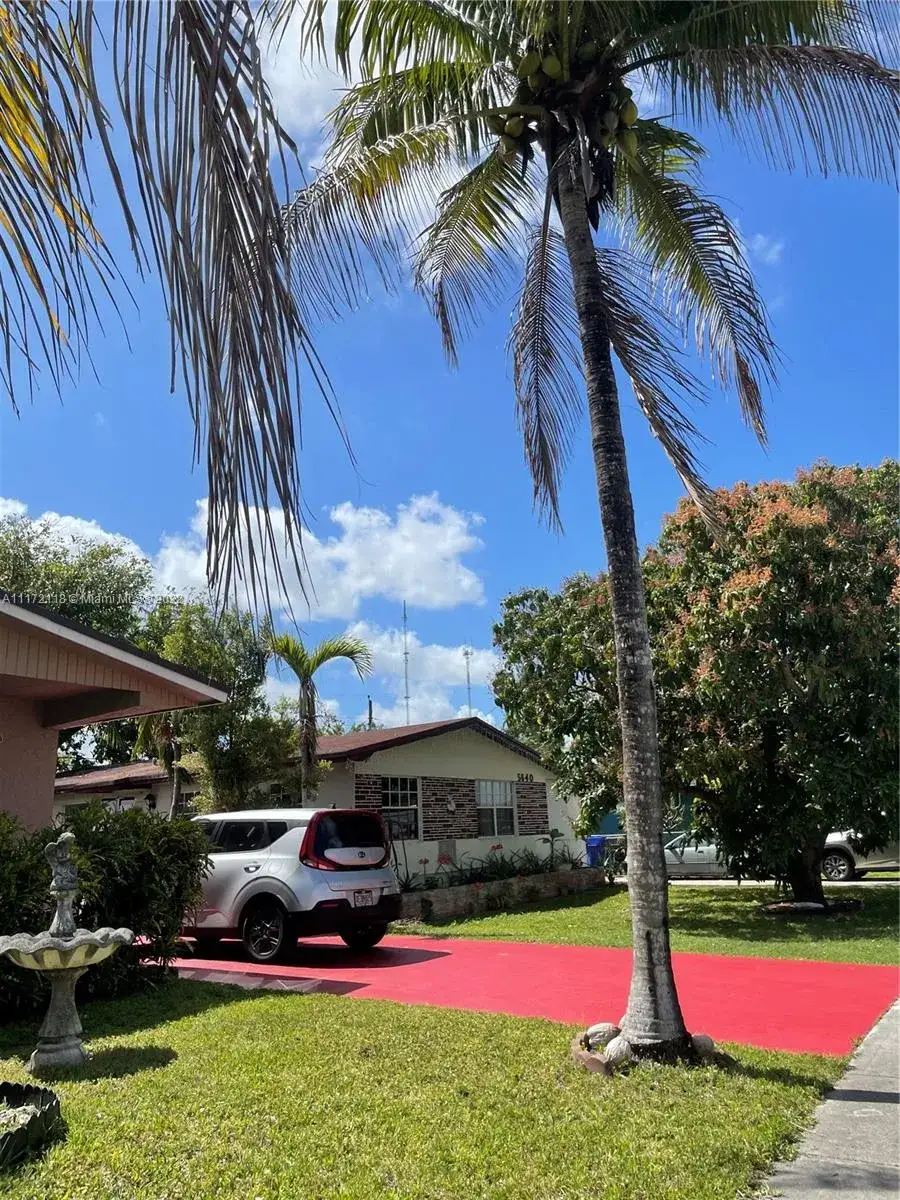 3 bedroom 1 bath Residential for sale at 5636 SW 40th St, West Park FL 33023