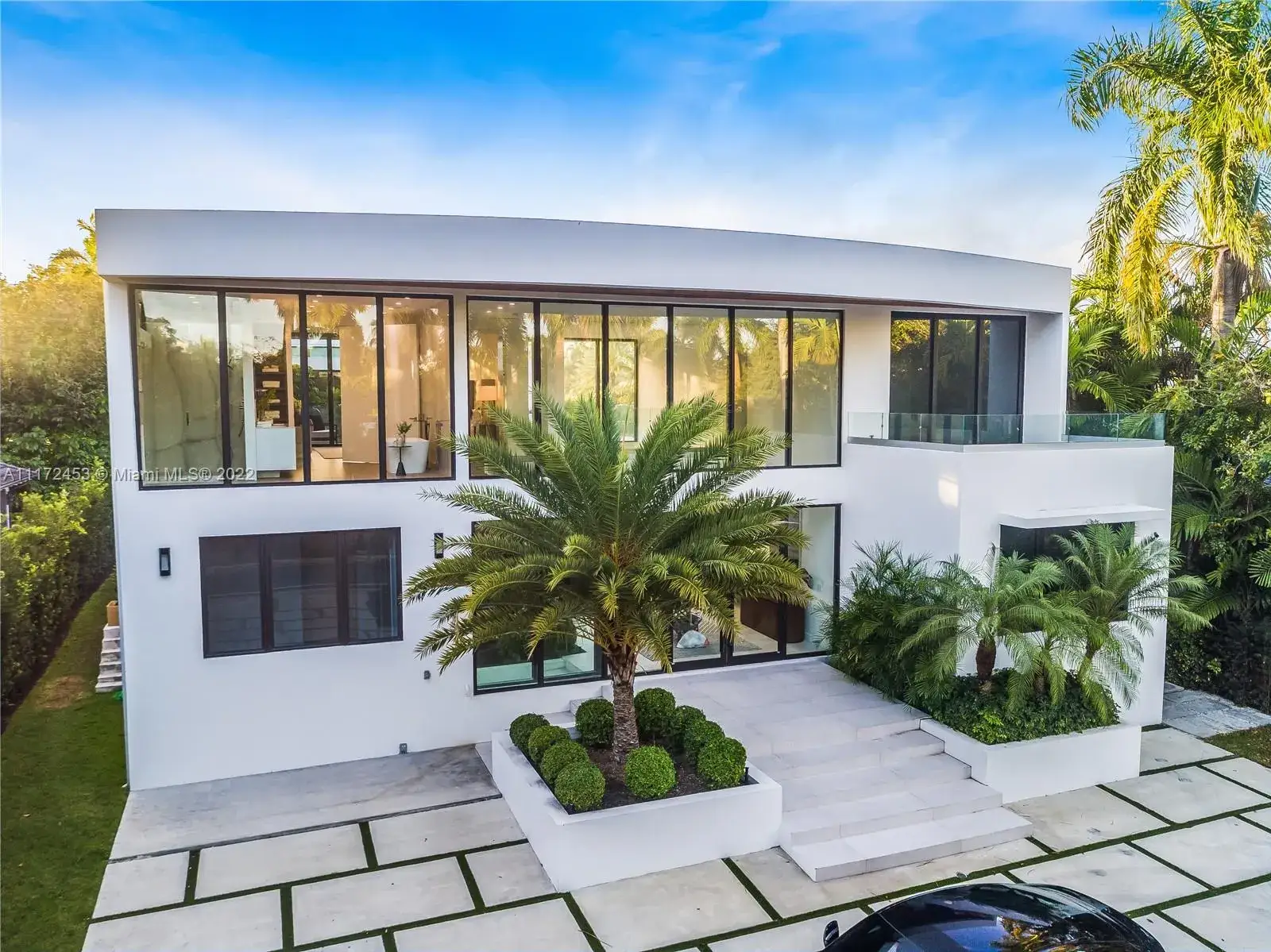 5 bedroom 5 bath Residential for sale at 112 W Palm Midway, Miami Beach FL 33139