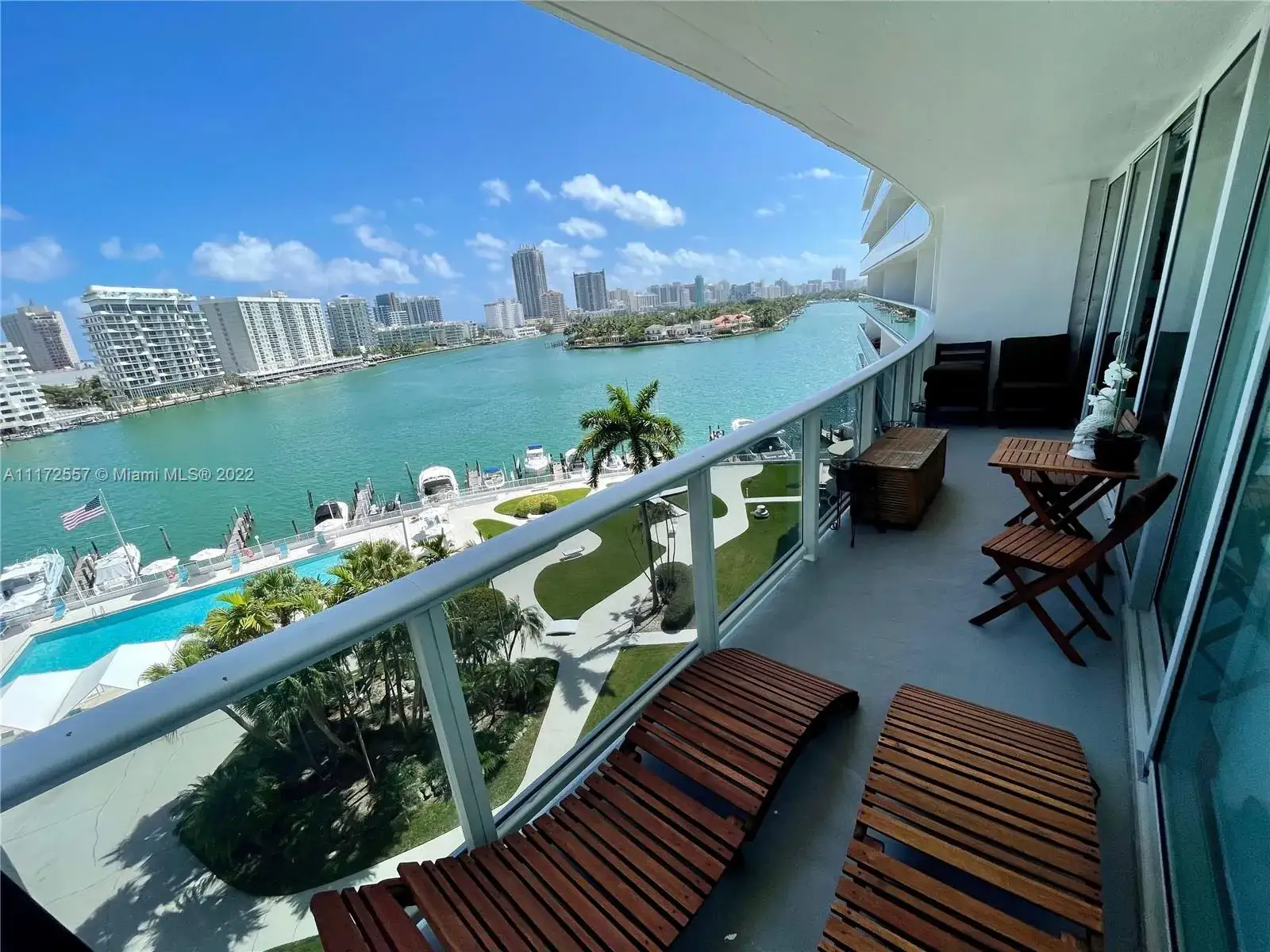 1 bedroom 2 bath Residential for sale at 900 Bay Dr # 716, Miami Beach FL 33141