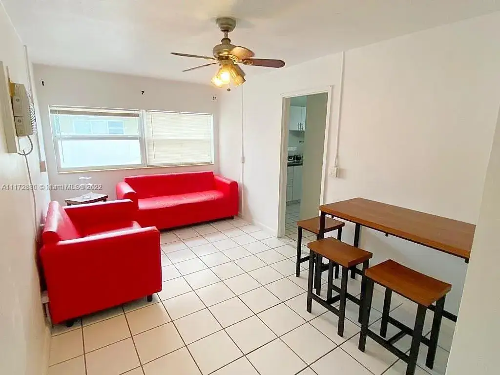 1 bedroom 1 bath Residential Lease for rent at 1838 Fillmore St # 3, Hollywood FL 33020