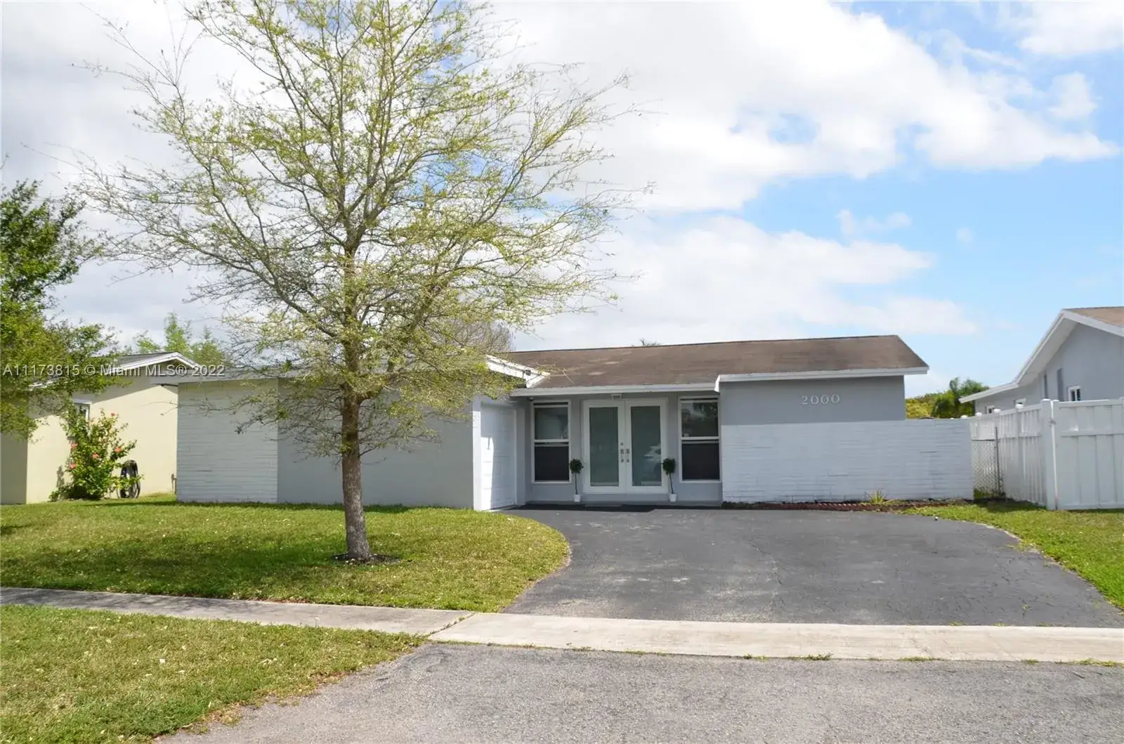 3 bedroom 2 bath Residential for sale at 2000 NW 94th Way, Sunrise FL 33322