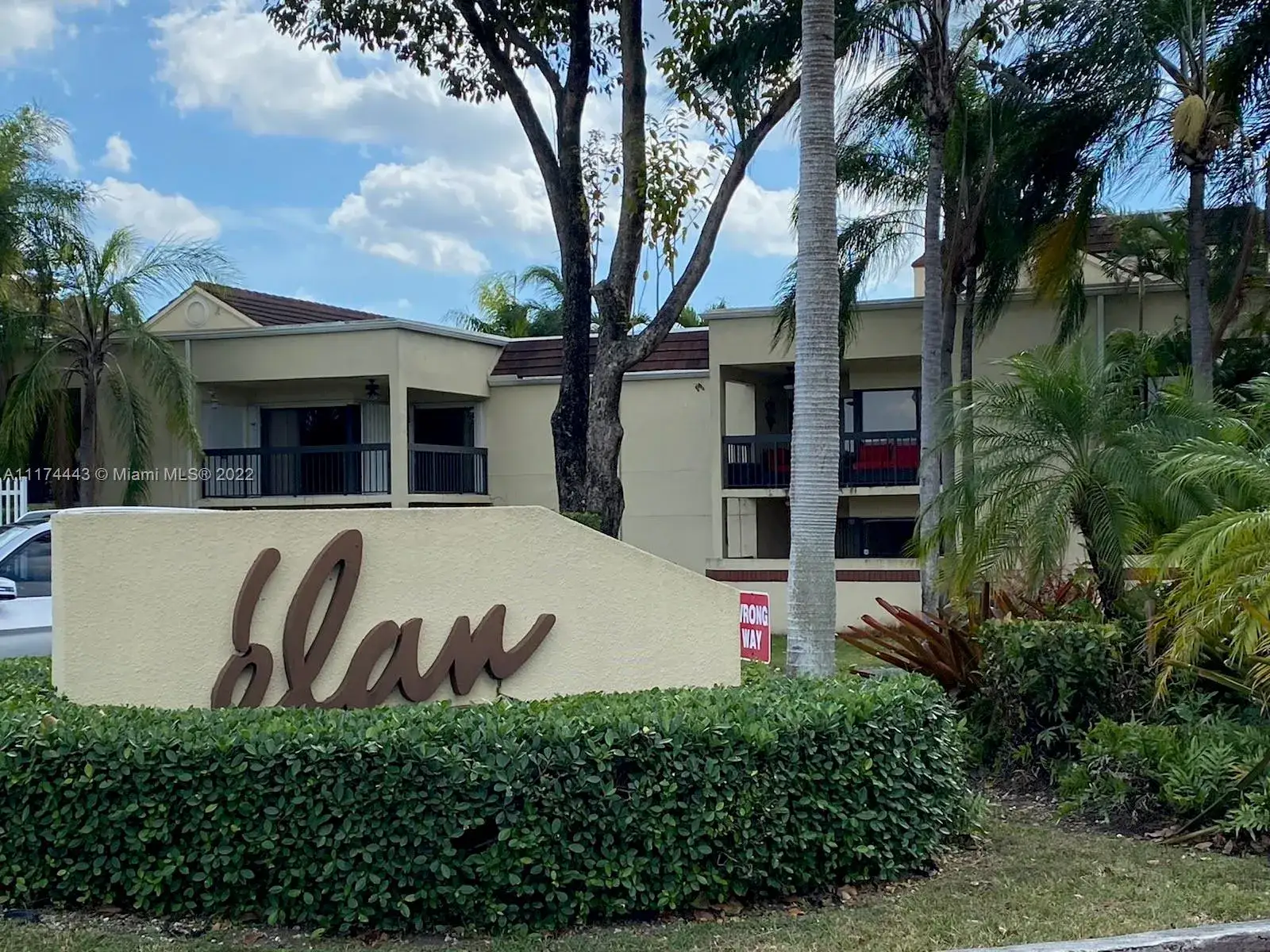 3 bedroom 2 bath Residential for sale at 13044 SW 88th Ter N # 105, Miami FL 33186