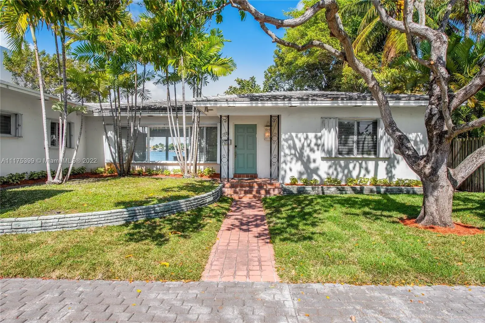 4 bedroom 3 bath Residential Lease for rent at 1275 N Biscayne Point Rd, Miami Beach FL 33141