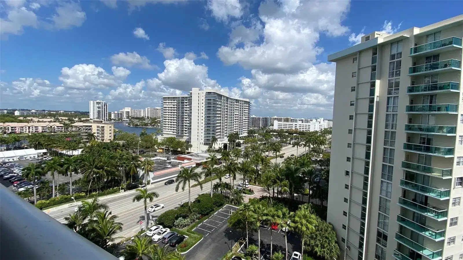 1 bedroom 1 bath Residential for sale at 4001 S Ocean Dr # 11H, Hollywood FL 33019