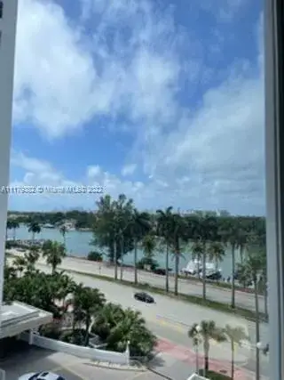 1 bedroom 1 bath Residential for sale at 5005 Collins Ave # 609, Miami Beach FL 33140