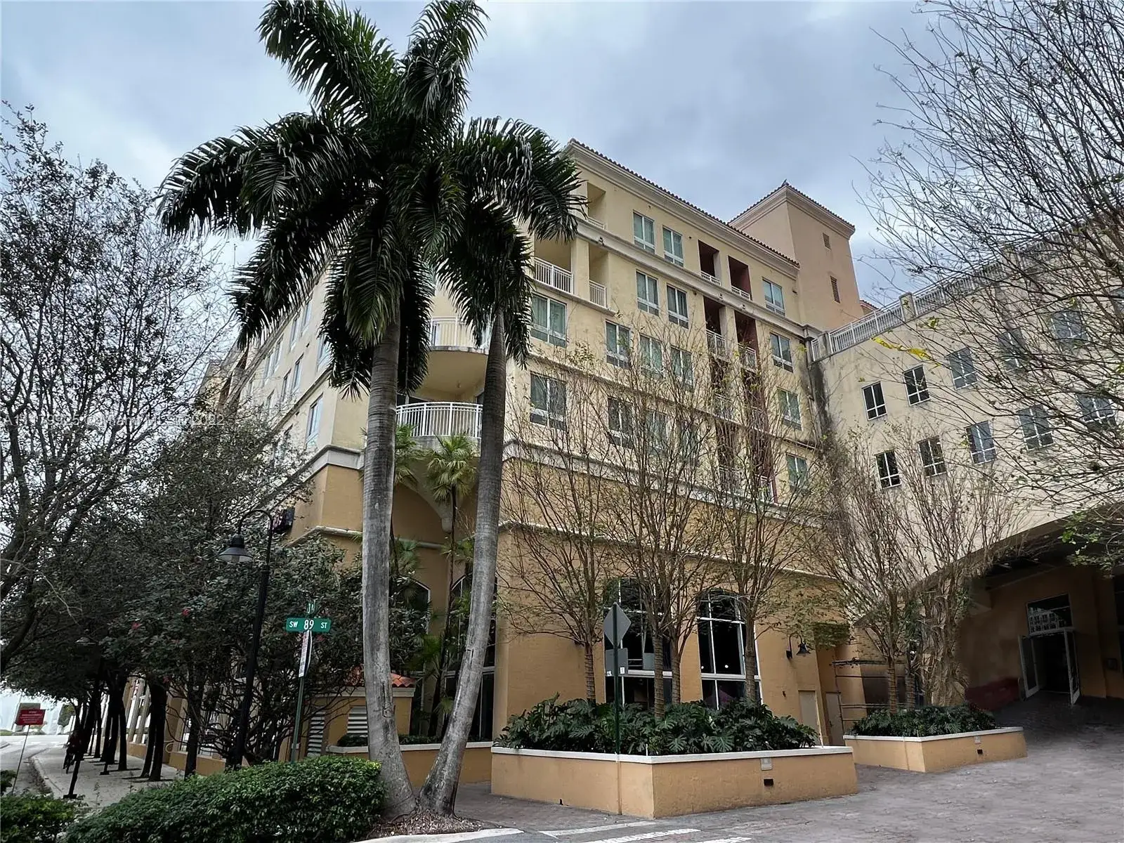 2 bedroom 2 bath Residential for sale at 7355 SW 89th St # 706N, Miami FL 33156