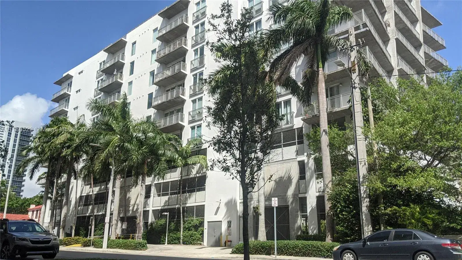 1 bedroom 1 bath Residential for sale at 455 NE 25th St # 410, Miami FL 33137