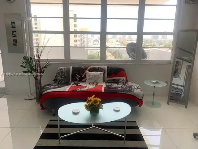 1 bath Residential Lease for rent at 100 LINCOLN RD # 1509, Miami Beach FL 33139