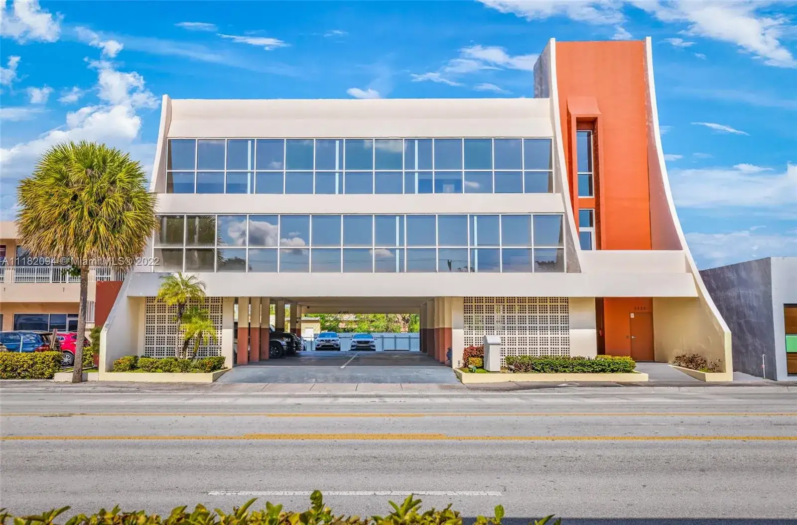 Commercial Sale for sale at 5539 SW 8th St, Miami FL 33134