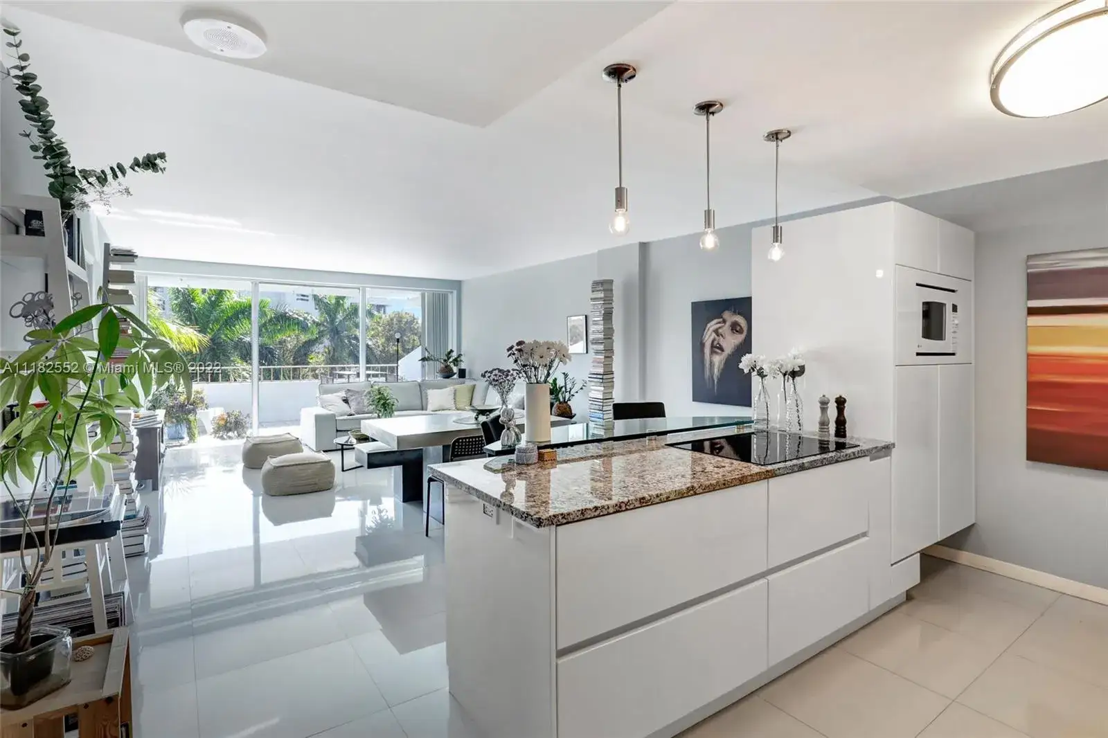 1 bedroom 1 bath Residential for sale at 155 Ocean Lane Dr # 407, Key Biscayne FL 33149
