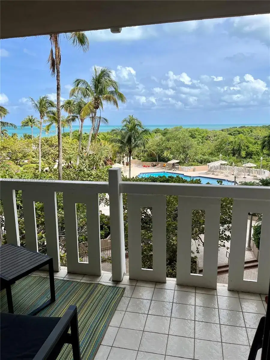 2 bedroom 2 bath Residential for sale at 1121 Crandon Blvd # F403, Key Biscayne FL 33149