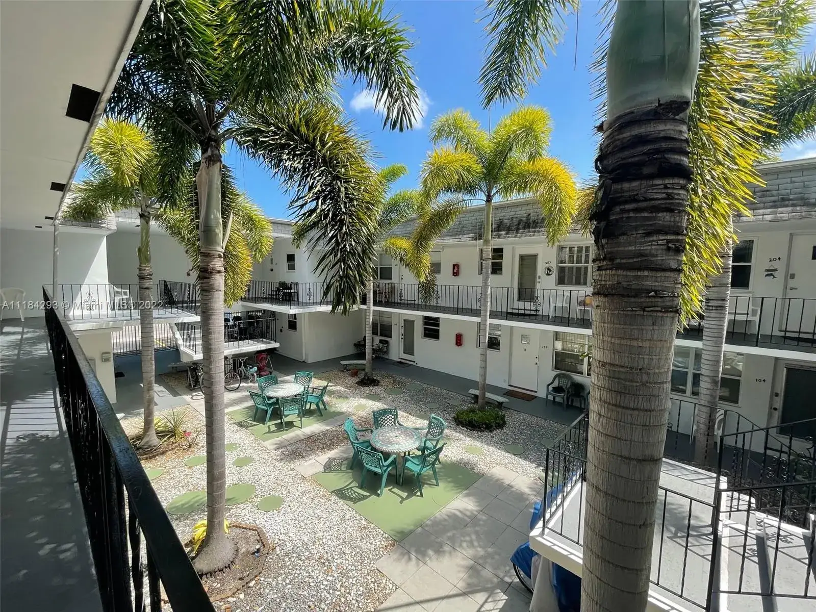 1 bedroom 1 bath Residential Lease for rent at 1300 N 17th Ave # 207, Hollywood FL 33020