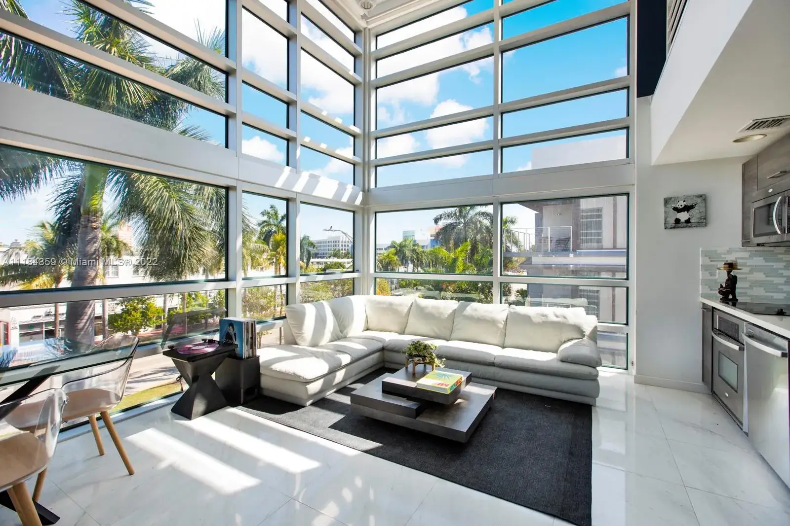 2 bedroom 2 bath Residential for sale at 421 Meridian Ave # 15, Miami Beach FL 33139