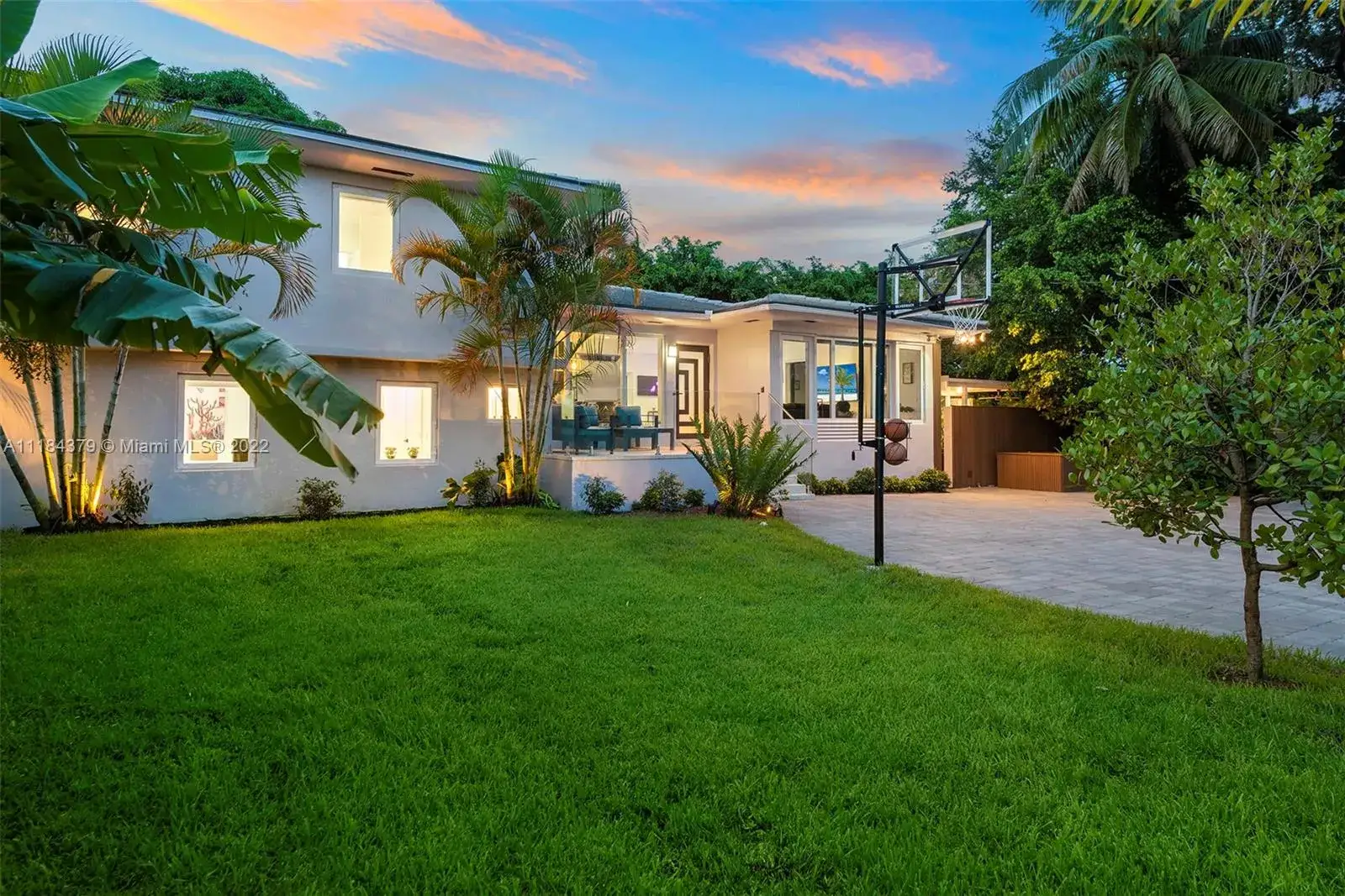 5 bedroom 3 bath Residential for sale at 1019 NE 87th St, Miami FL 33138