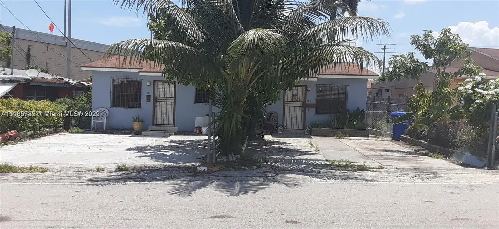 Residential Income for sale at 945 NW 22nd Pl, Miami FL 33125