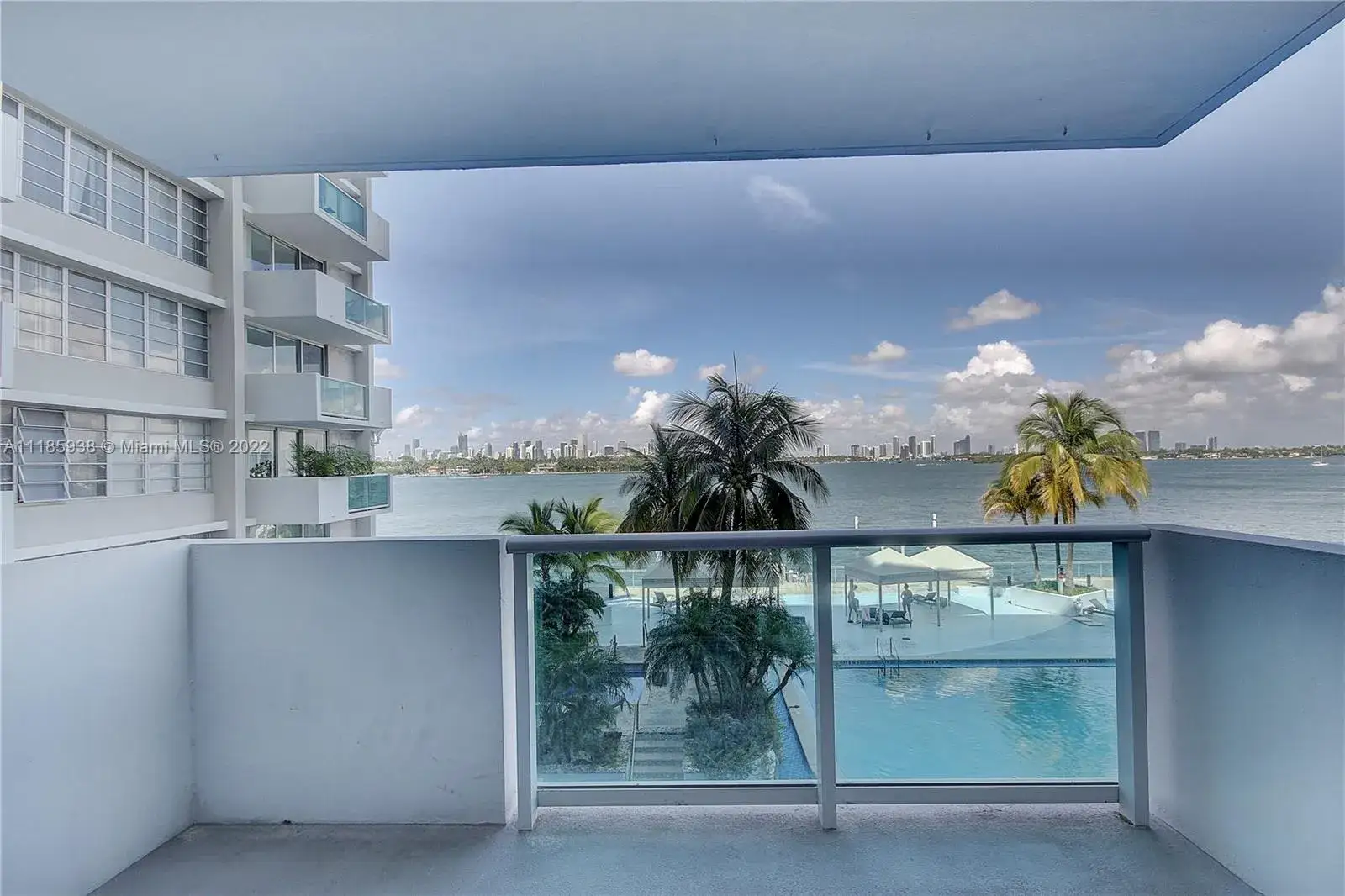 1 bath Residential for sale at 1000 West Ave # 319, Miami Beach FL 33139
