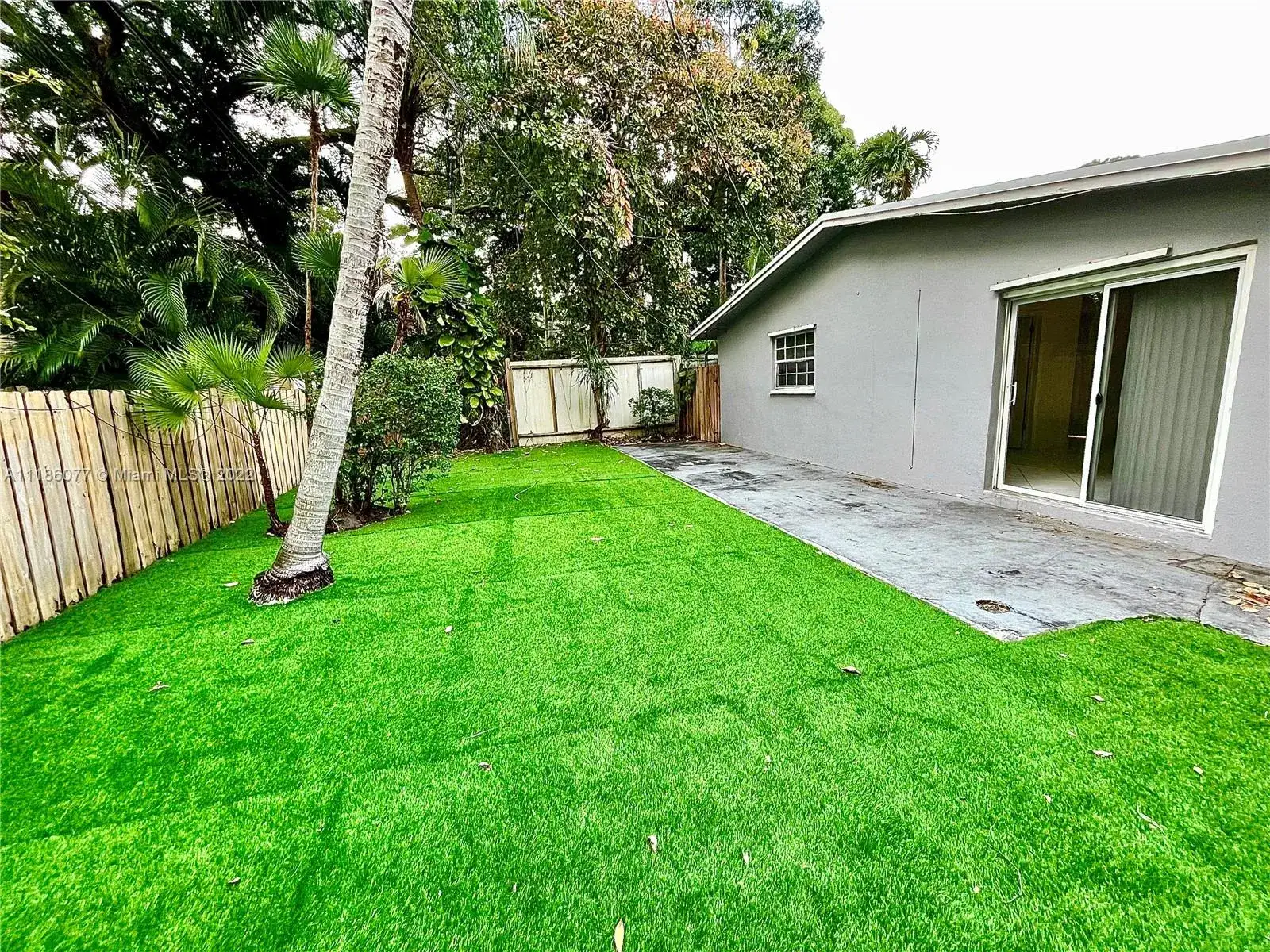 2 bedroom 1 bath Residential Lease for rent at 731 SW 14th Ave # 4, Fort Lauderdale FL 33312