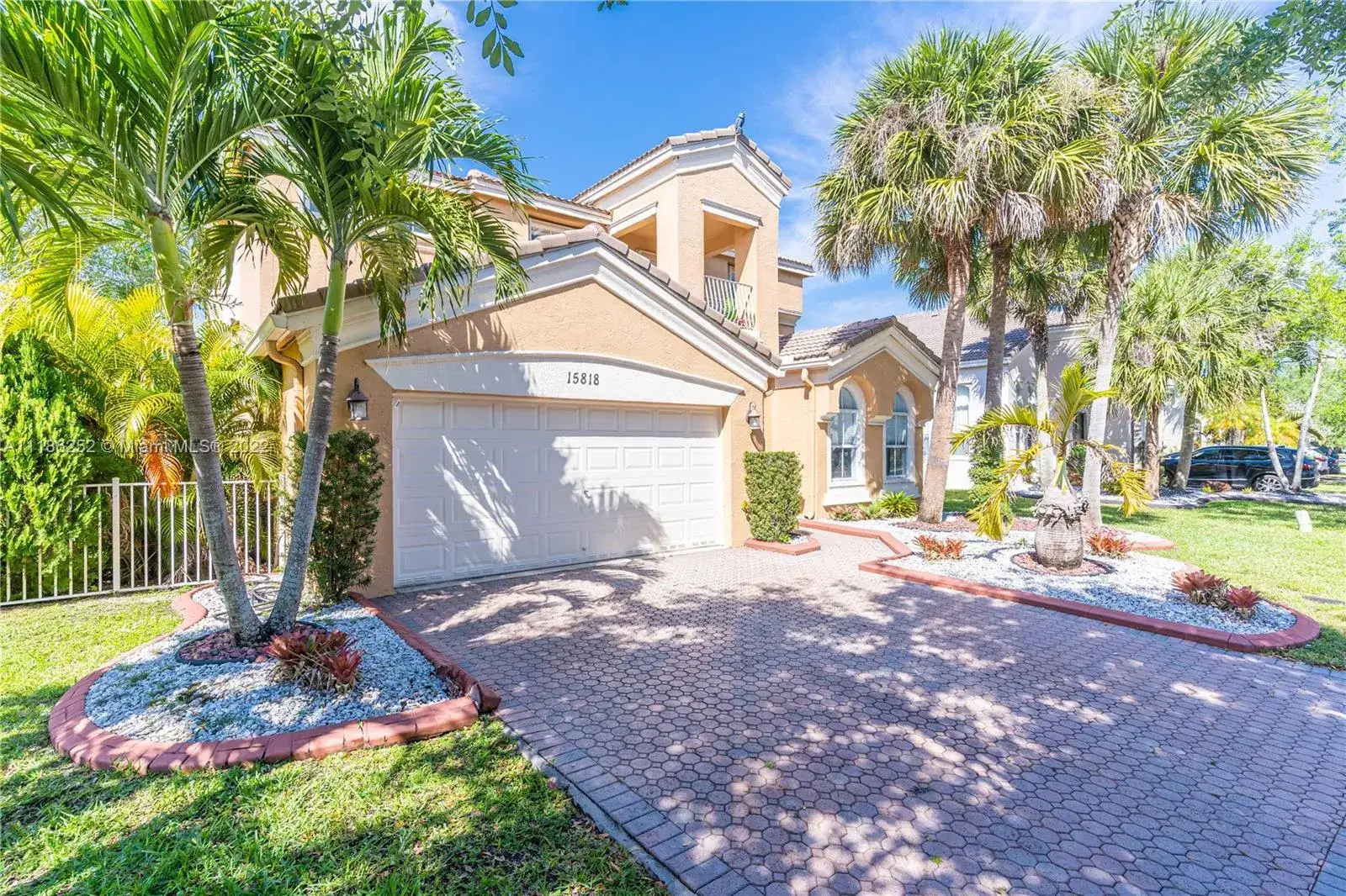 4 bedroom 2 bath Residential for sale at 15818 SW 49th Ct, Miramar FL 33027