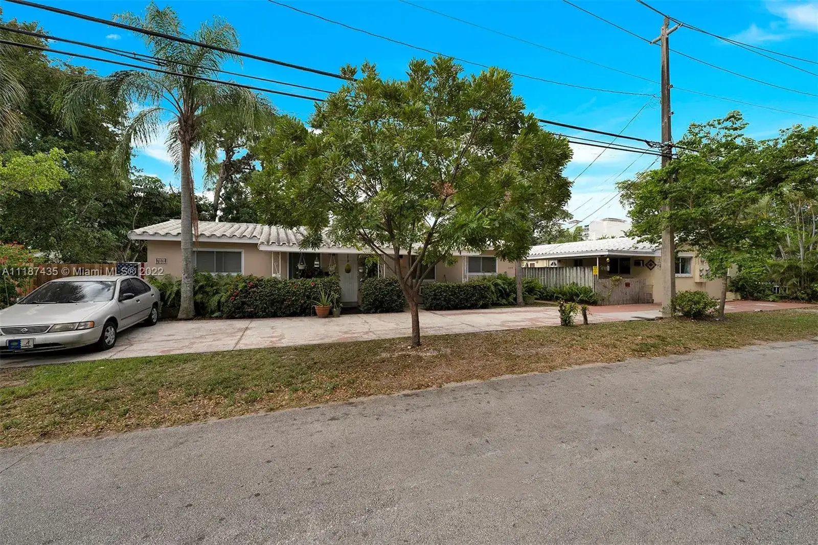 Residential Income for sale at 1304 NE 11th St, Fort Lauderdale FL 33304