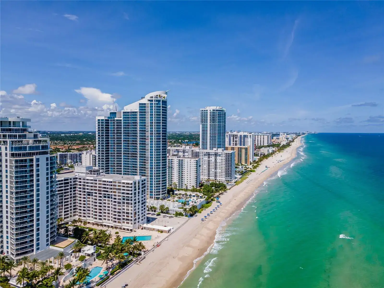 1 bath Residential Lease for rent at 2501 S OCEAN DR, Hollywood FL 33019