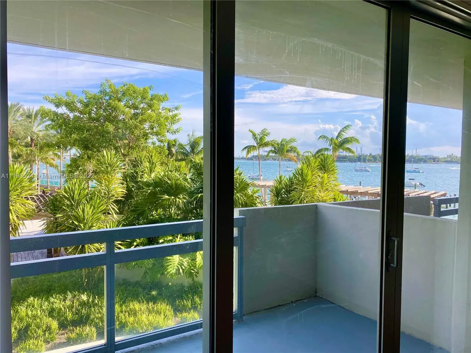 2 bedroom 2 bath Residential Lease for rent at 1500 Bay Rd # 234S, Miami Beach FL 33139
