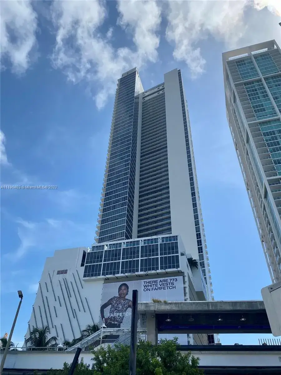 2 bedroom 2 bath Residential for sale at 1100 Biscayne Blvd # 4403, Miami FL 33132