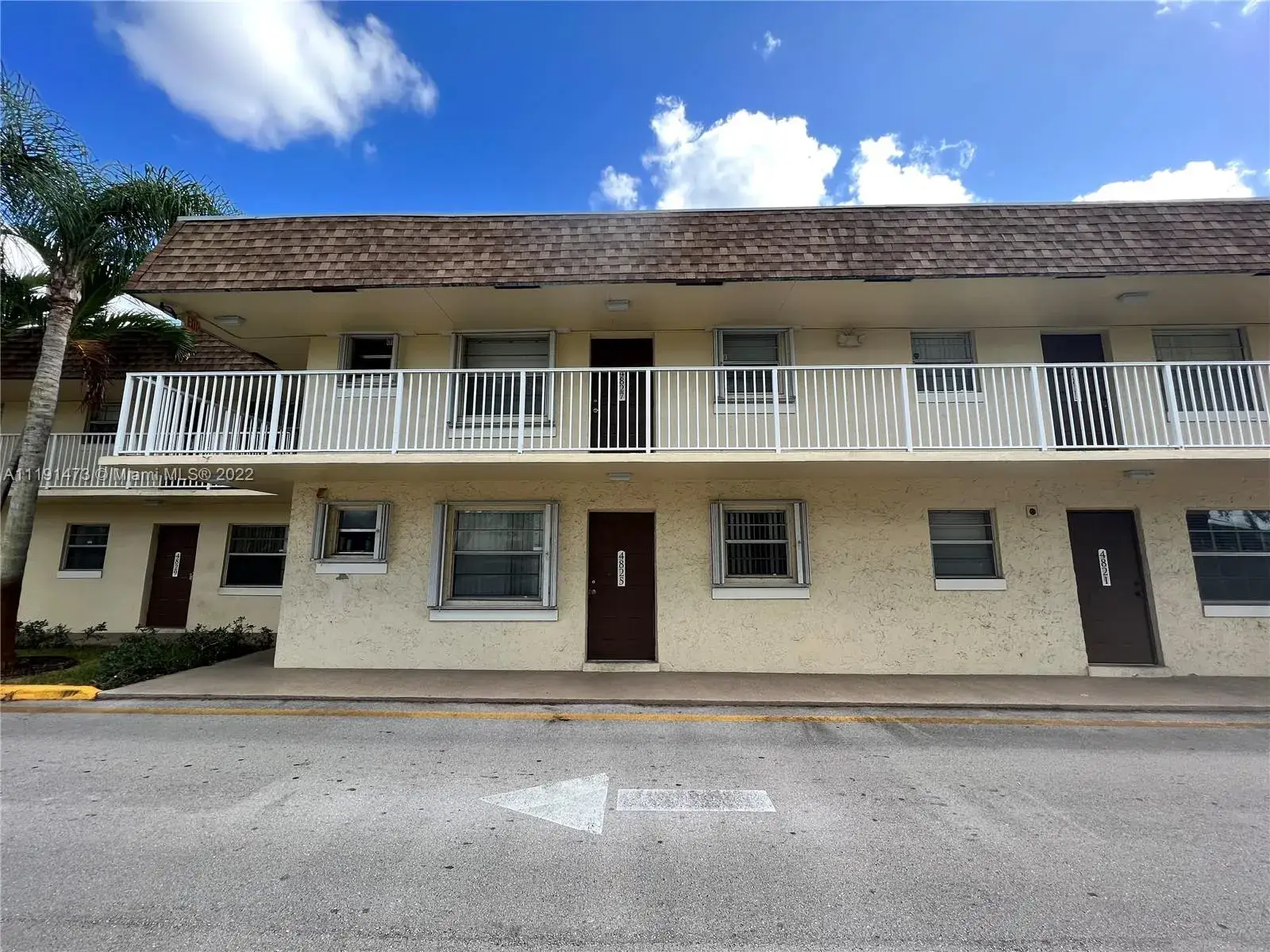 1 bedroom 1 bath Residential Lease for rent at 4725 NW 9th Dr # 4725, Plantation FL 33317