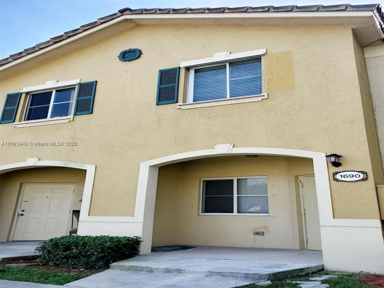 3 bedroom 3 bath Residential for sale at 1690 SE 31st Ct, Homestead FL 33035