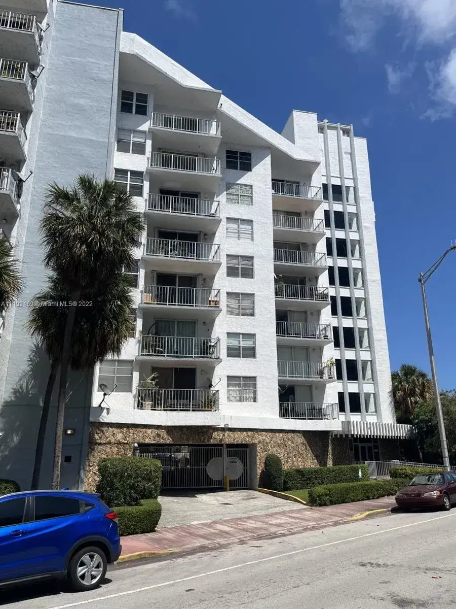 2 bedroom 2 bath Residential Lease for rent at 6801 Indian Creek Dr # 201, Miami Beach FL 33141