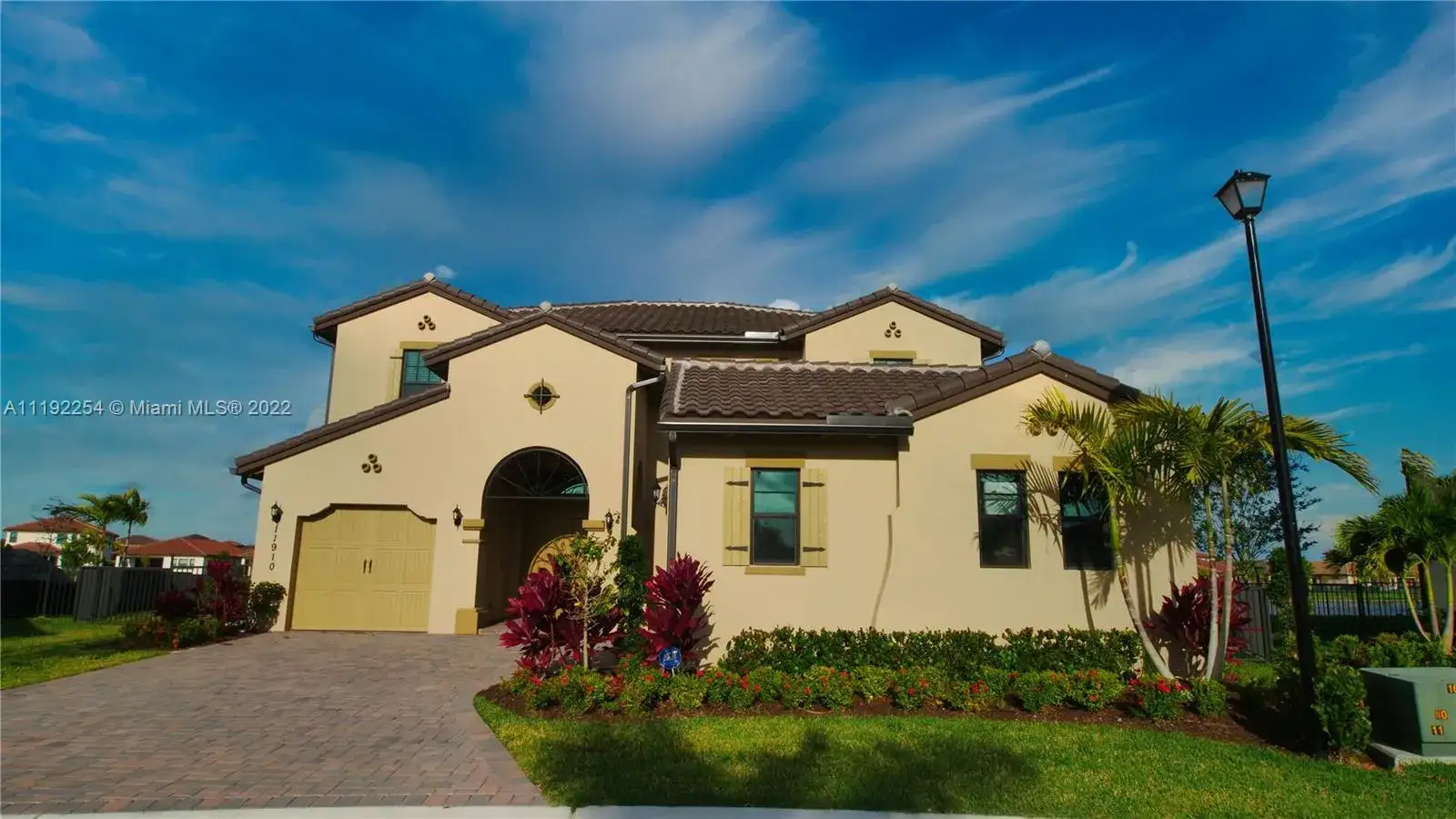 5 bedroom 5 bath Residential for sale at 11910 Lake Trail Ln, Parkland FL 33076