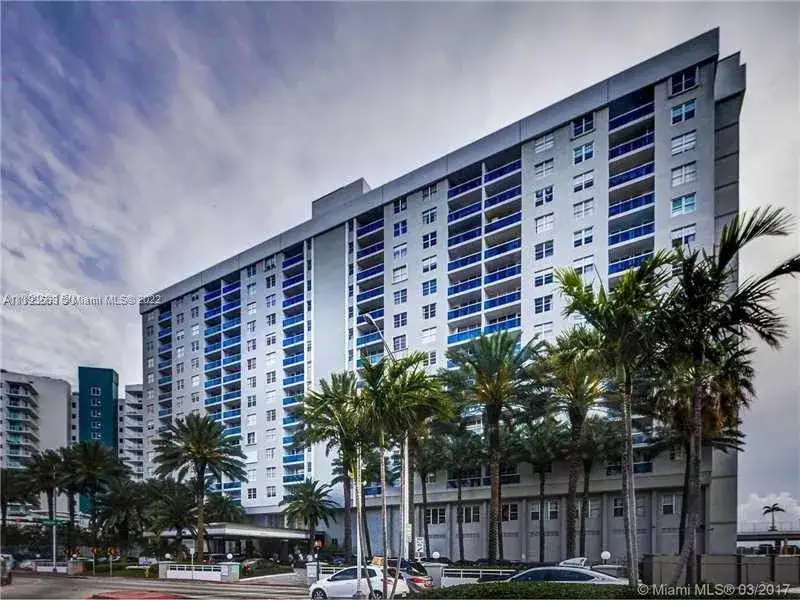 2 bedroom 2 bath Residential for sale at 6770 INDIAN CREEK DR # D, Miami Beach FL 33141