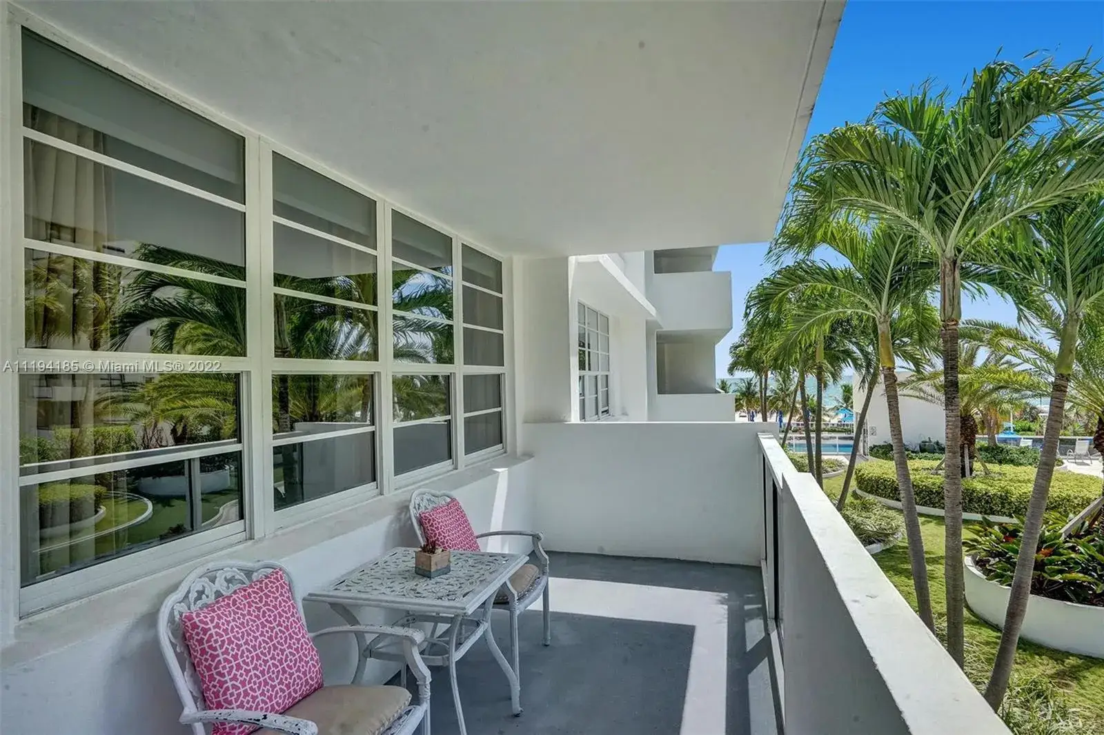 1 bath Residential Lease for rent at 100 Lincoln Rd # 430, Miami Beach FL 33139