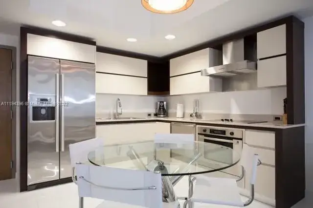 1 bedroom 1 bath Residential for sale at 2155 Washington Ct # 110, Miami Beach FL 33139