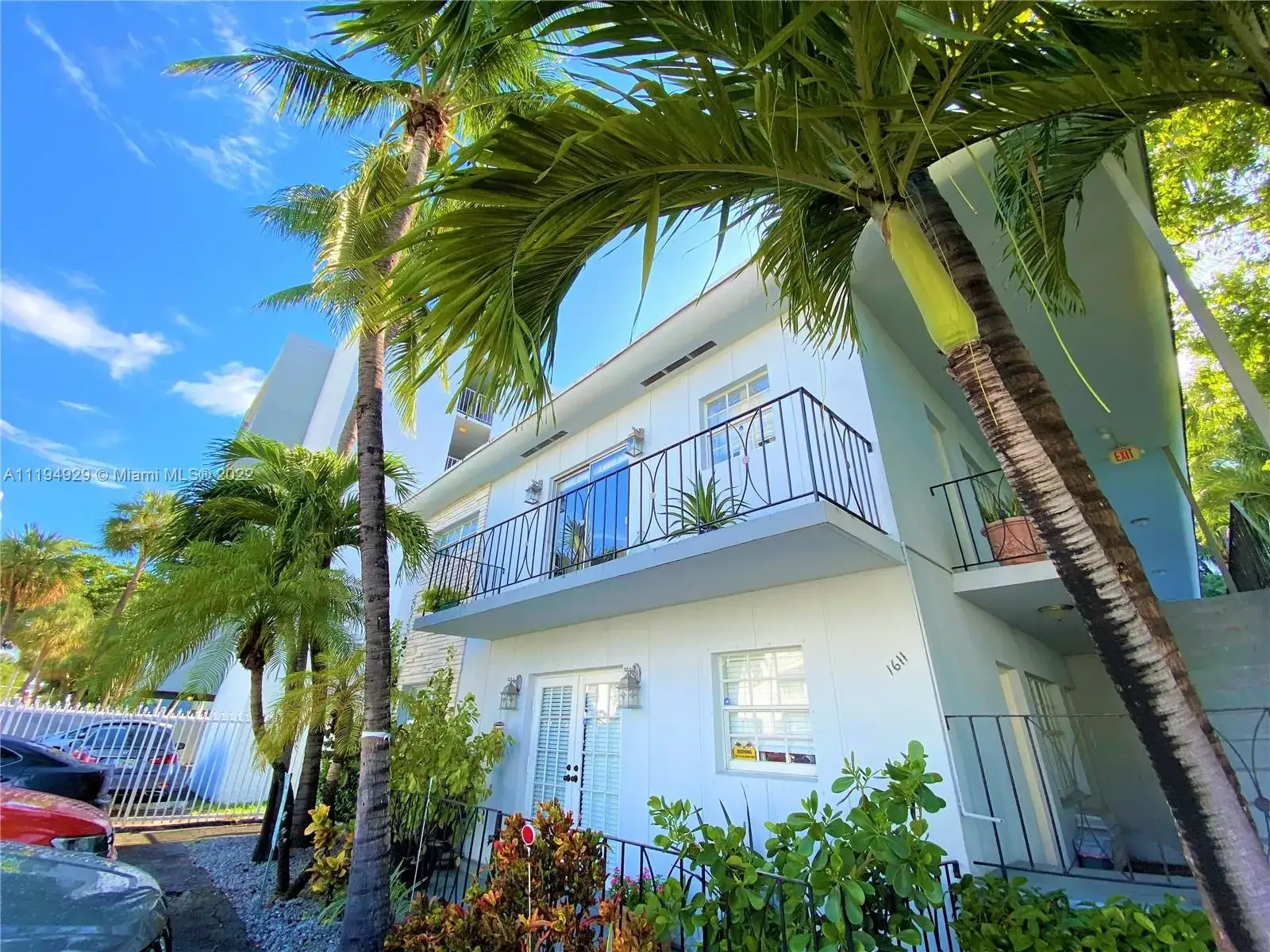 1 bedroom 1 bath Residential Lease for rent at 1611 West Ave # 15, Miami Beach FL 33139