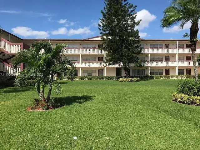 1 bedroom 1 bath Residential for sale at 189 E Fanshaw  E # 189, Boca Raton FL 33434