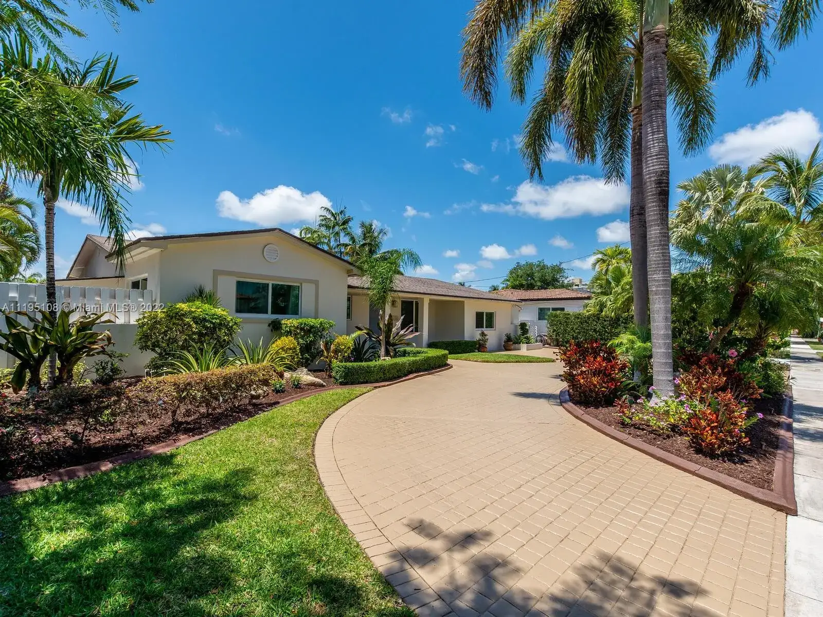 3 bedroom 2 bath Residential for sale at 13000 Coronado Ln, North Miami FL 33181