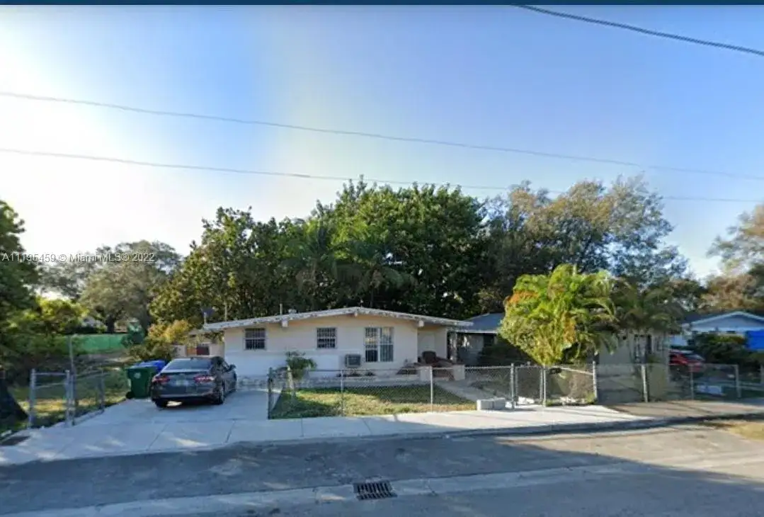 2 bedroom 1 bath Residential Lease for rent at 248 NW 75th St, Miami FL 33150
